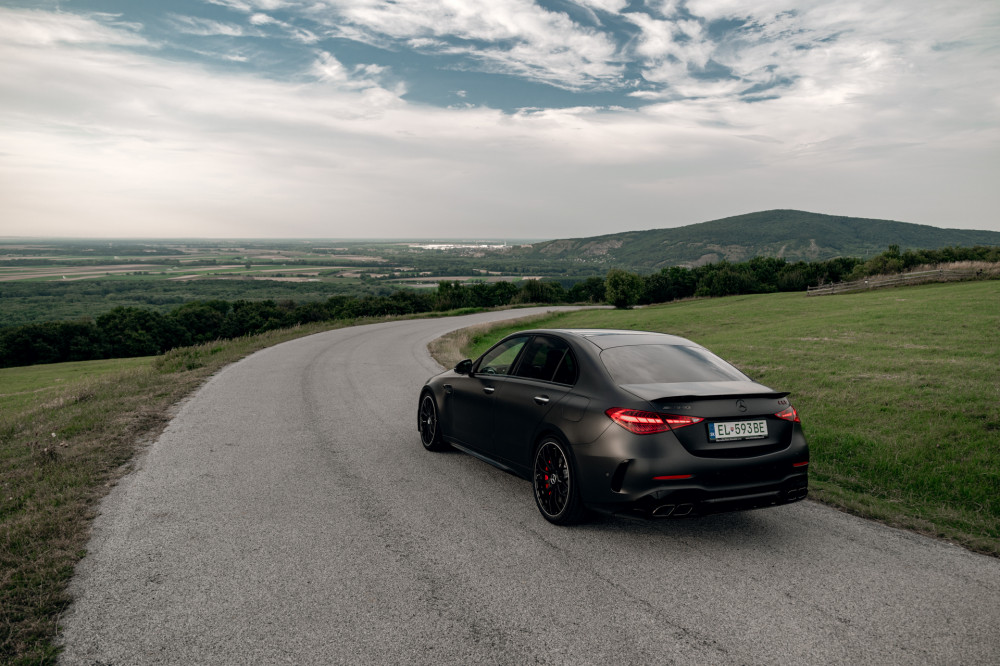 Mercedes-AMG C 63 S E Performance